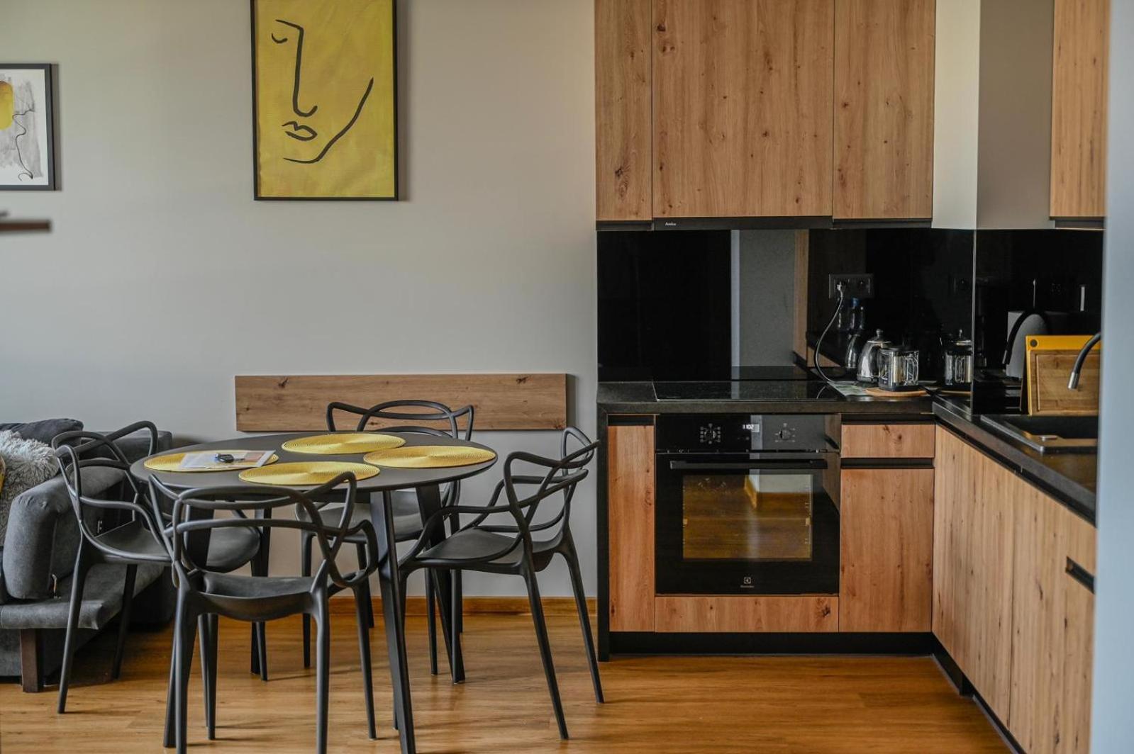 Apartament No82 Yellow Holiday Home Zator Exteriér fotografie
