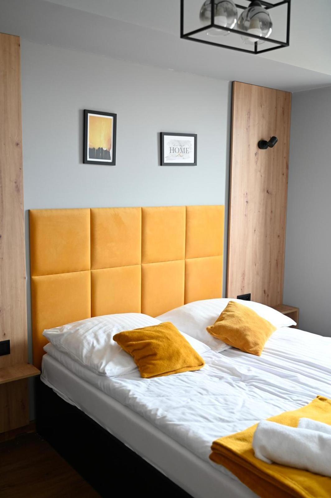 Apartament No82 Yellow Holiday Home Zator Exteriér fotografie